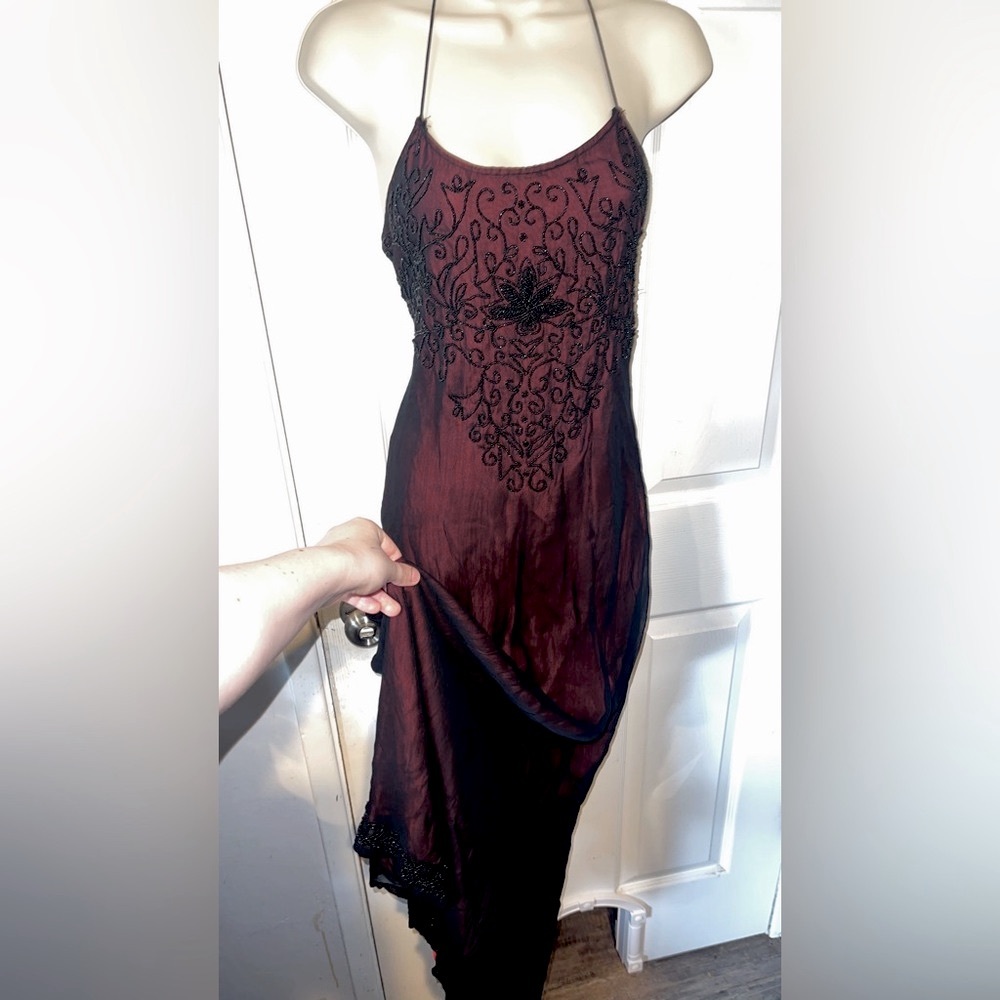 Vintage dress red with detailed black bedding
